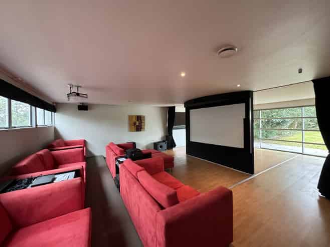 261 Airfield Road, Ardmore