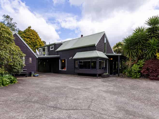 2415 Tairua Road SH 25, Tairua