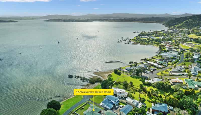 16 Waikaraka Beach Road, Tamaterau