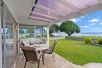 16 Waikaraka Beach Road, Tamaterau