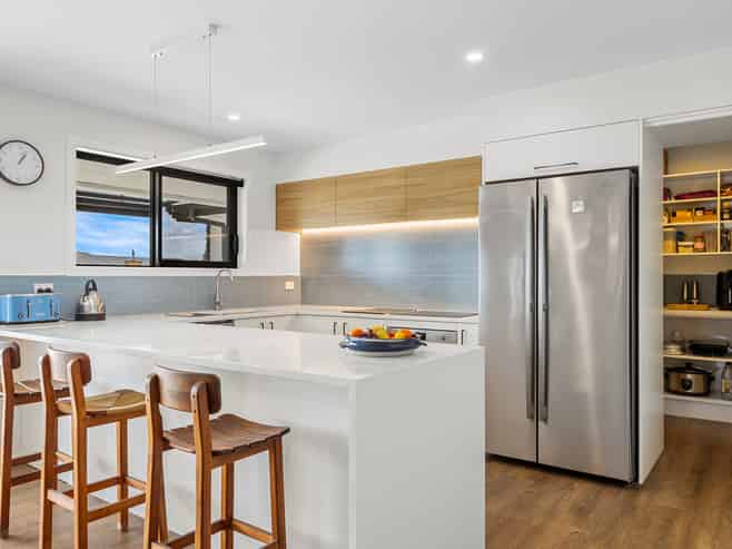 1B Riverdale Place, Amberley