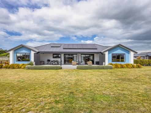 1B Riverdale Place, Amberley