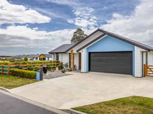 1B Riverdale Place, Amberley