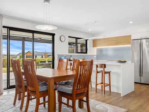 1B Riverdale Place, Amberley