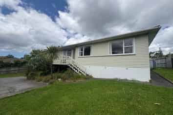 52 Aeroview Drive, Beach Haven