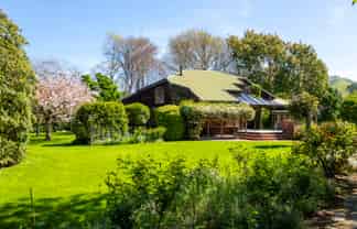 374 Papatu Road, Manutuke