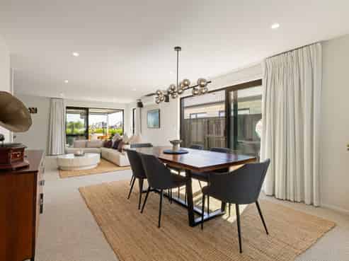 55 Probert Crescent, Chartwell