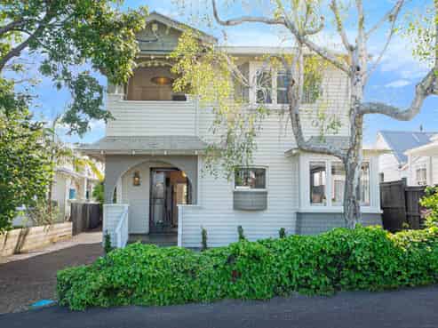 11 Buchanan Street, Devonport