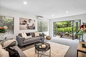 9A Fontenoy Street, Mount Albert