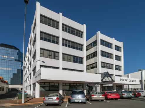 Ground floor office spaces for lease