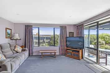 12 Highwood Lane , Burnside