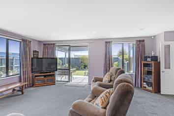 12 Highwood Lane , Burnside