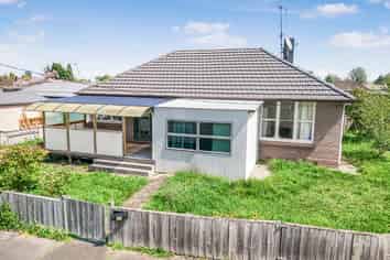 25 Rawlings Street, Bader
