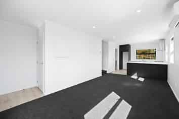 7/8 Ngaere Avenue, Chartwell