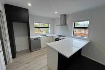 7/8 Ngaere Avenue, Chartwell