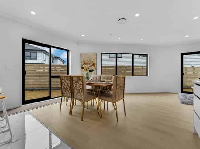 32 Tannaghmore Drive, Flat Bush