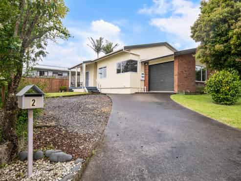 2 Davern Lane, New Lynn