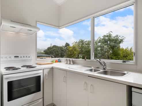 2 Davern Lane, New Lynn
