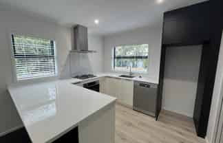 4/8 Ngaere Avenue, Chartwell