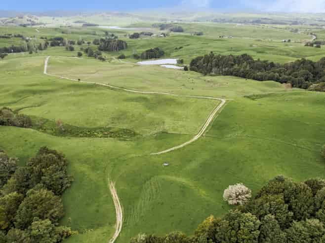 2051 Paparoa-Oakleigh Road, Taipuha