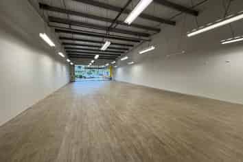 Move in before Christmas - Fraser Cove Retail