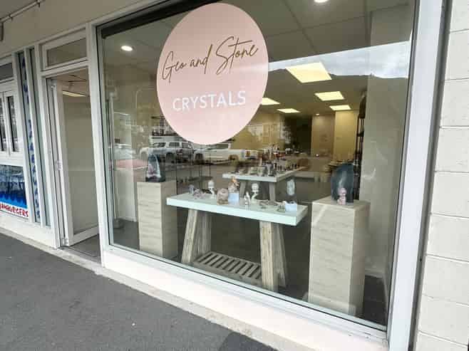 Petite Office or Retail Space Delight