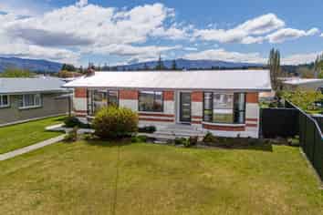 67 Royal Terrace, Alexandra