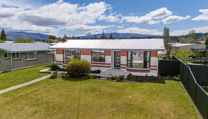 67 Royal Terrace, Alexandra