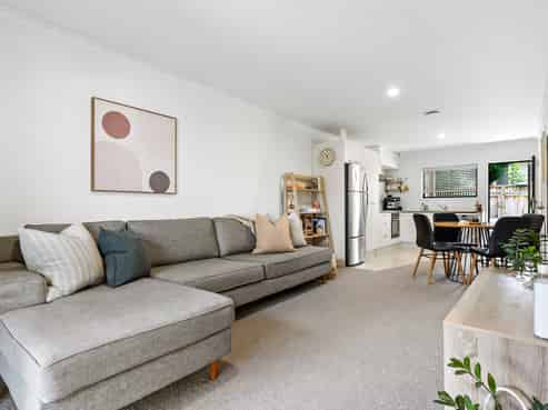 4/94 Glengarry Road, Glen Eden