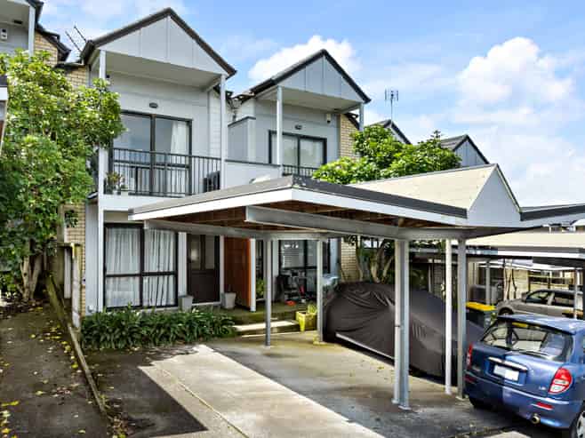 4/94 Glengarry Road, Glen Eden