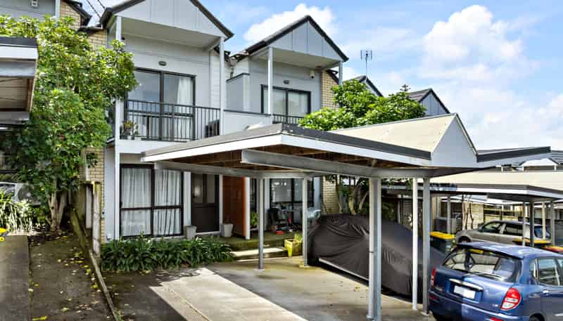 4/94 Glengarry Road, Glen Eden