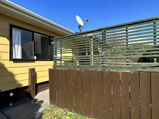 75B Taharepa Road, Hilltop