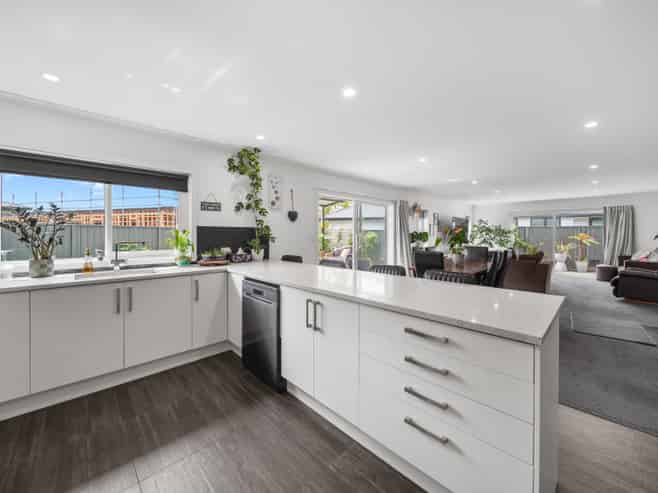 46 Tuatahi Avenue, Masterton
