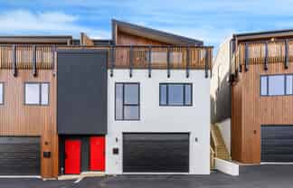 13 Stockden Place, Karori