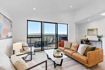 13 Stockden Place, Karori