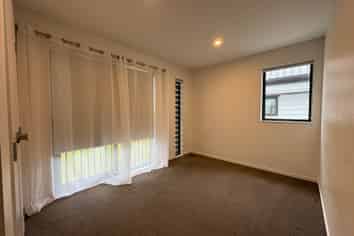 4/3 Walsh Road, Milldale