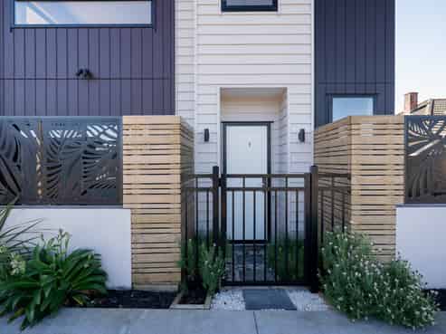 3153 Great North Road, New Lynn