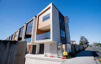 3153 Great North Road, New Lynn