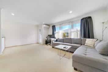 1/21 Trentham Road, Takanini