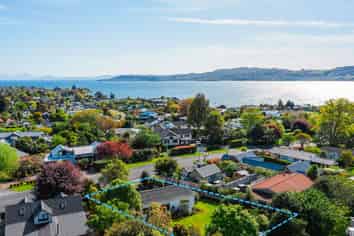 64 Shepherd Road, Waipahihi