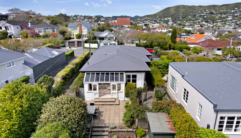 42A Friend Street, Karori