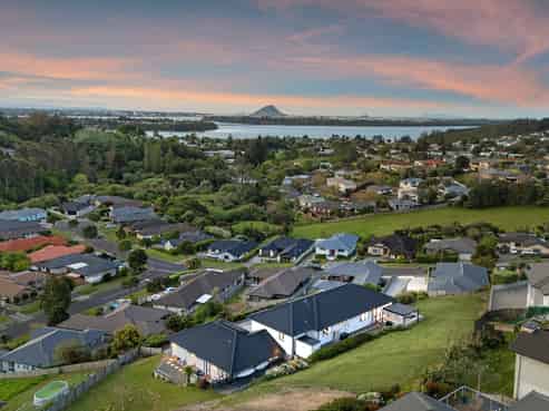 101 Oteki Park Drive, Welcome Bay