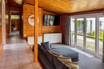 1 Highfield Place, Lynmore