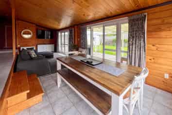 1 Highfield Place, Lynmore