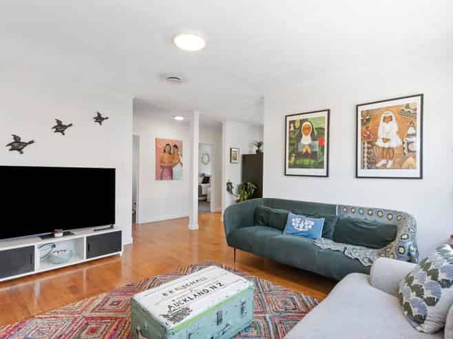 1/107 Browns Bay Road, Browns Bay