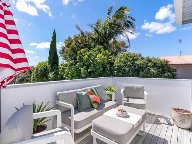 1/107 Browns Bay Road, Browns Bay