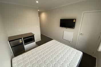 1E/19 Hibiscus Avenue, Hamilton Lake