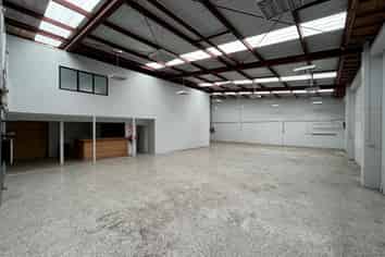 Functional Industrial Unit – 346sqm