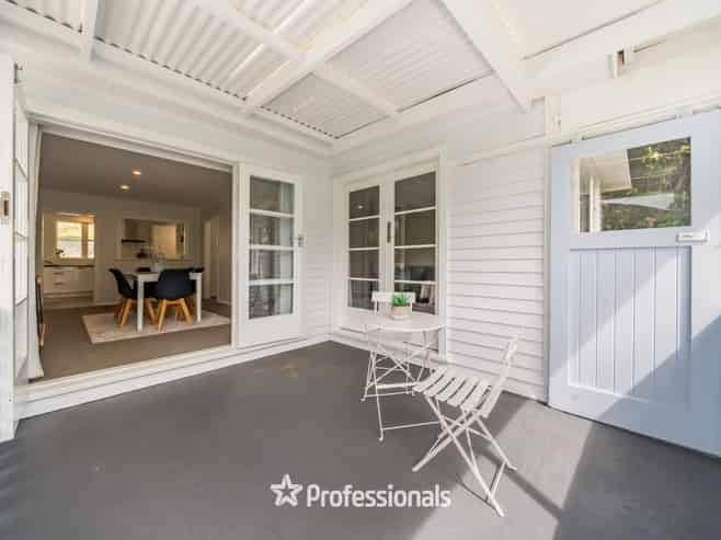 11 Hill Grove, Naenae