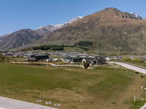 12 Kahiwi Drive, Lower Shotover